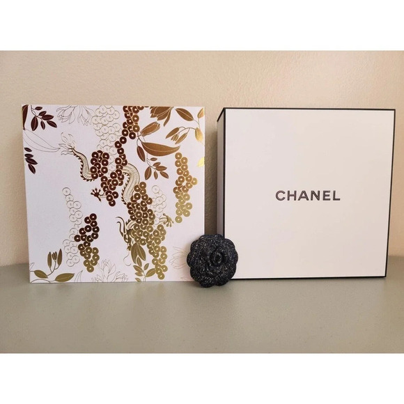 CHANEL Square Empty Gift Box Container 8.5"x8.5"x3.75" Cover Camellia Flower - Picture 1 of 15